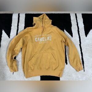 Vintage Cabelas yellow size M sweatshirt!